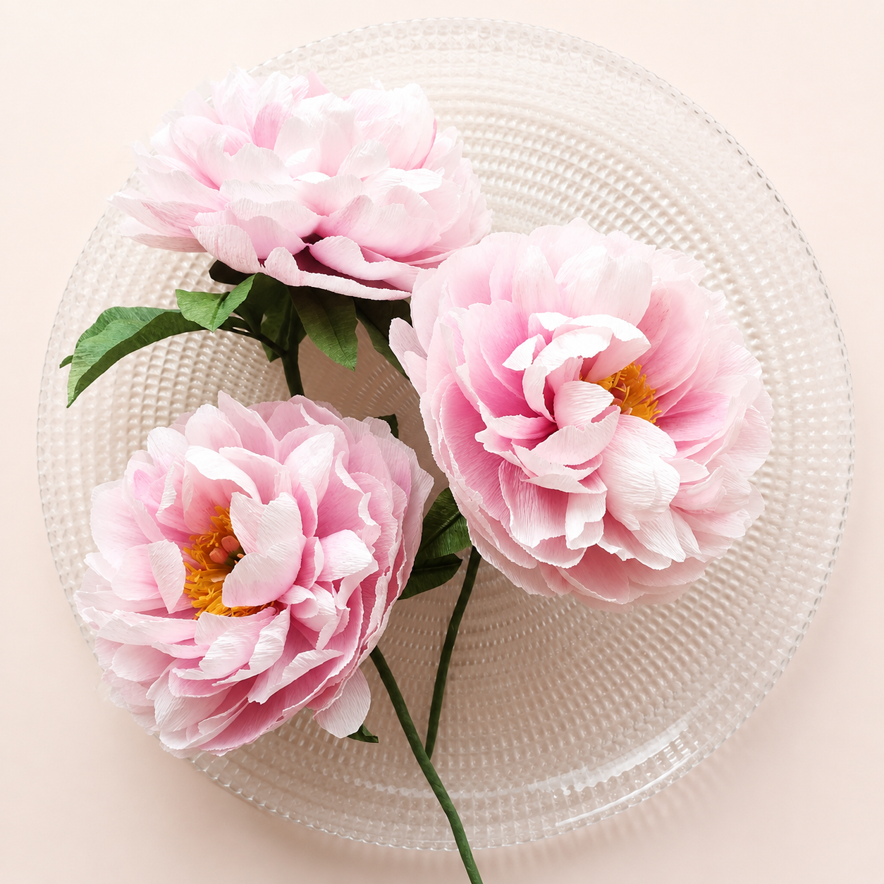 Pivoines roses en papier à taille réelle